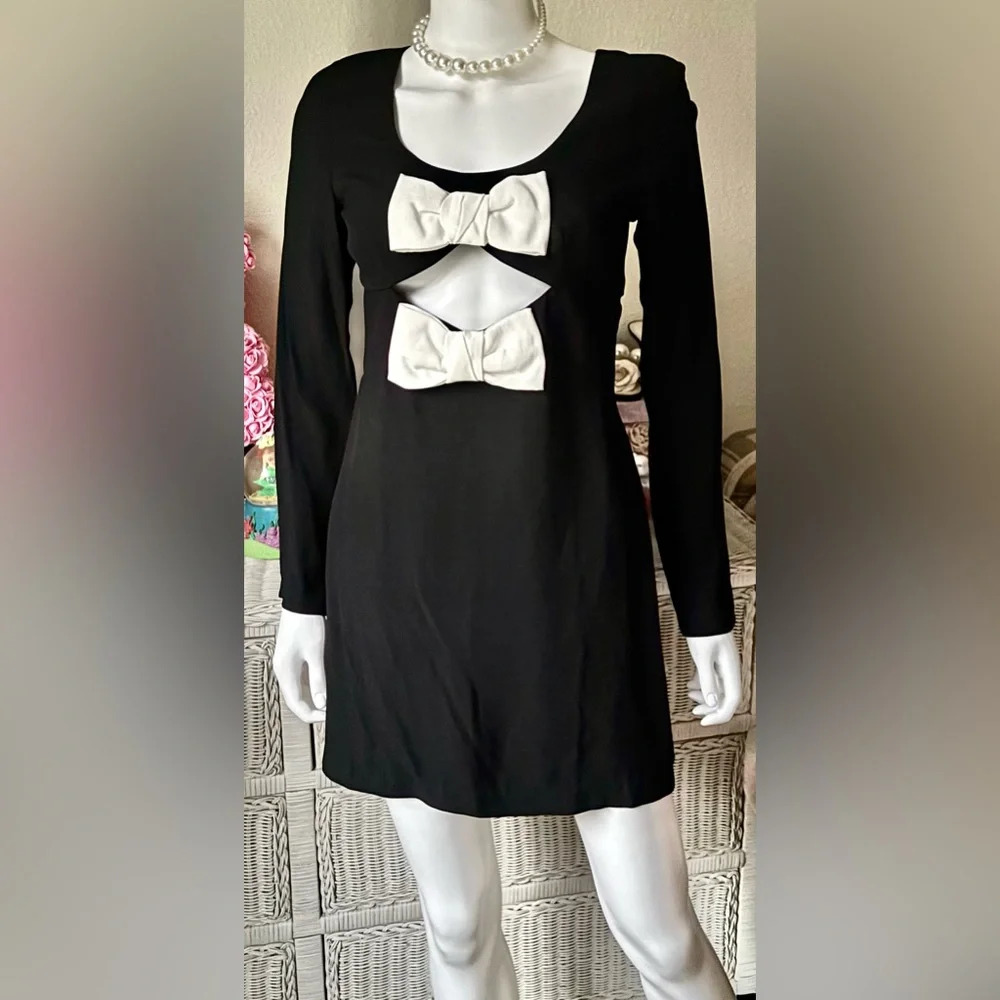 STAUD Lido Crepe Cutout Mini Dress Low Cut with Bows in Black & White Size 4 - Picture 2 of 10